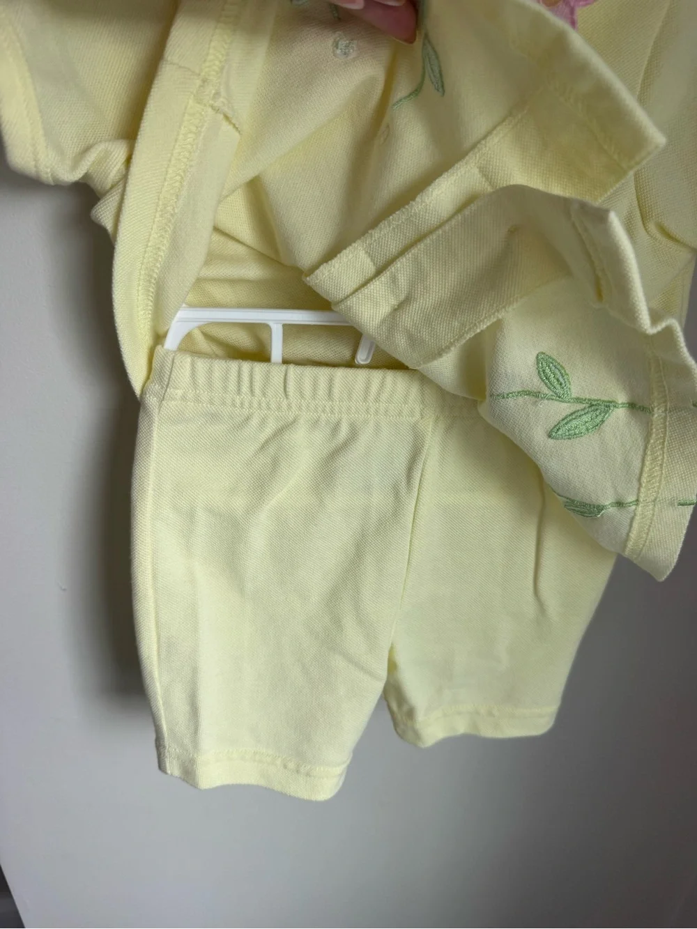 Sesame Street VINTAGE Yellow Appliqué Flower 2 Piece Set Size 18M